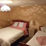 Hostal Los Almendros De Canela