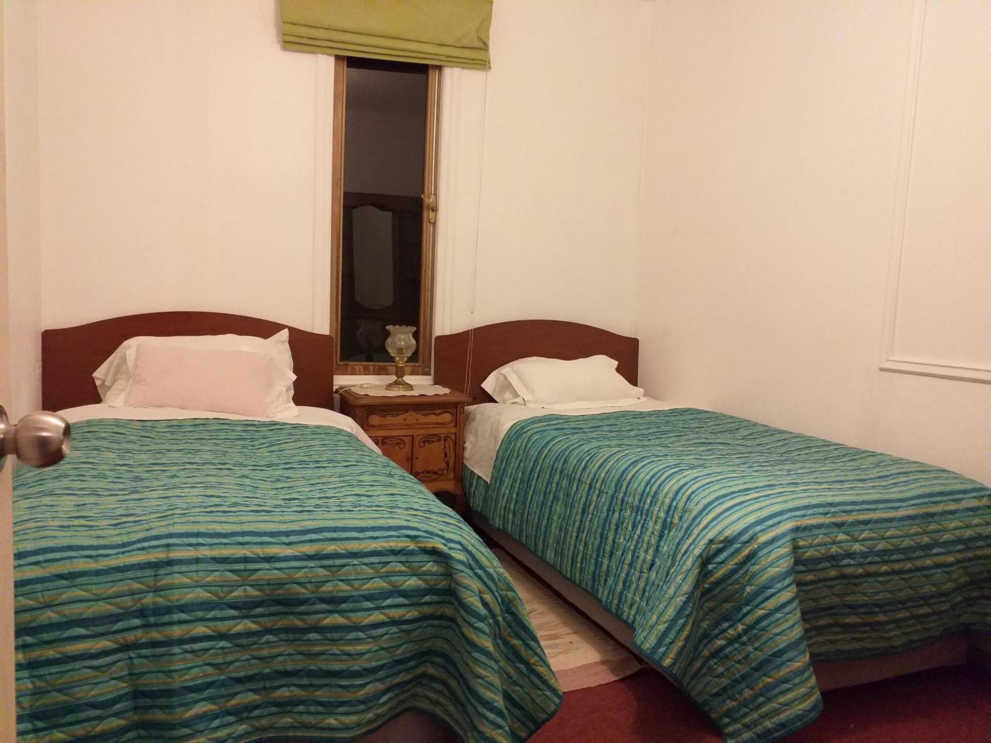 Hostal Los Almendros De Canela Camping Canela Baja